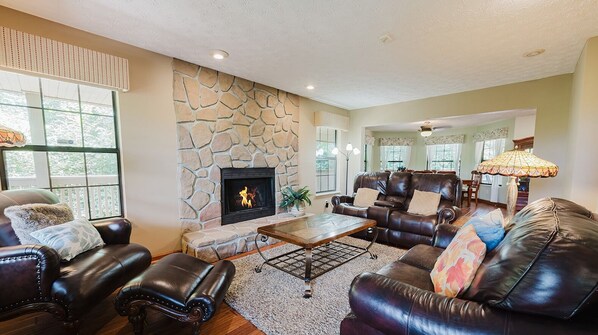 Flat-screen TV, fireplace, table football, ping pong