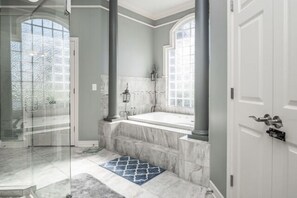 Shower, jetted bath, hair dryer, towels