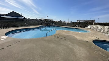 Seasonal outdoor pool