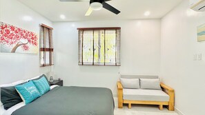 2 bedrooms, in-room safe, desk, iron/ironing board