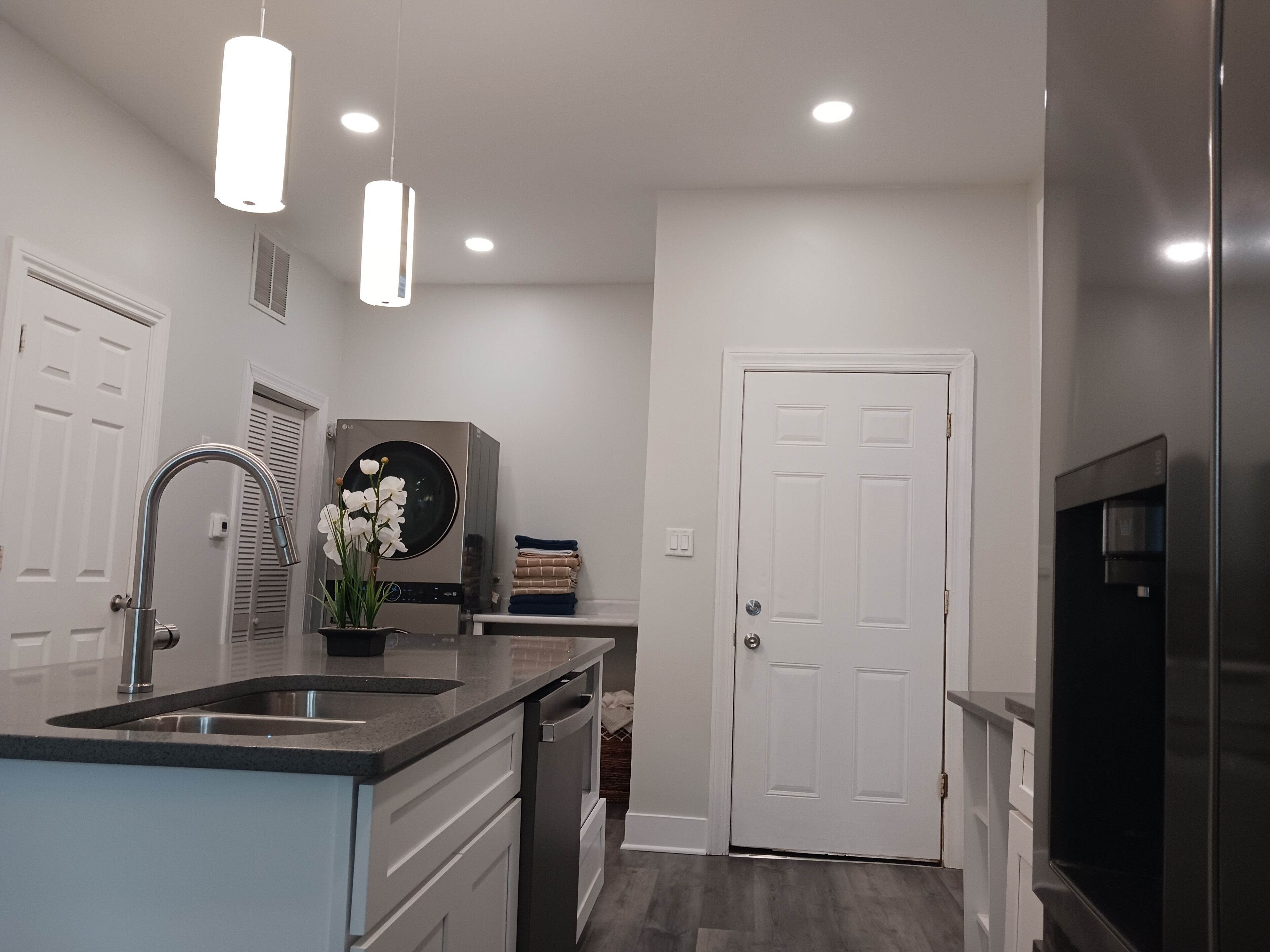 Luxury Villa 10 minutes to Downtown