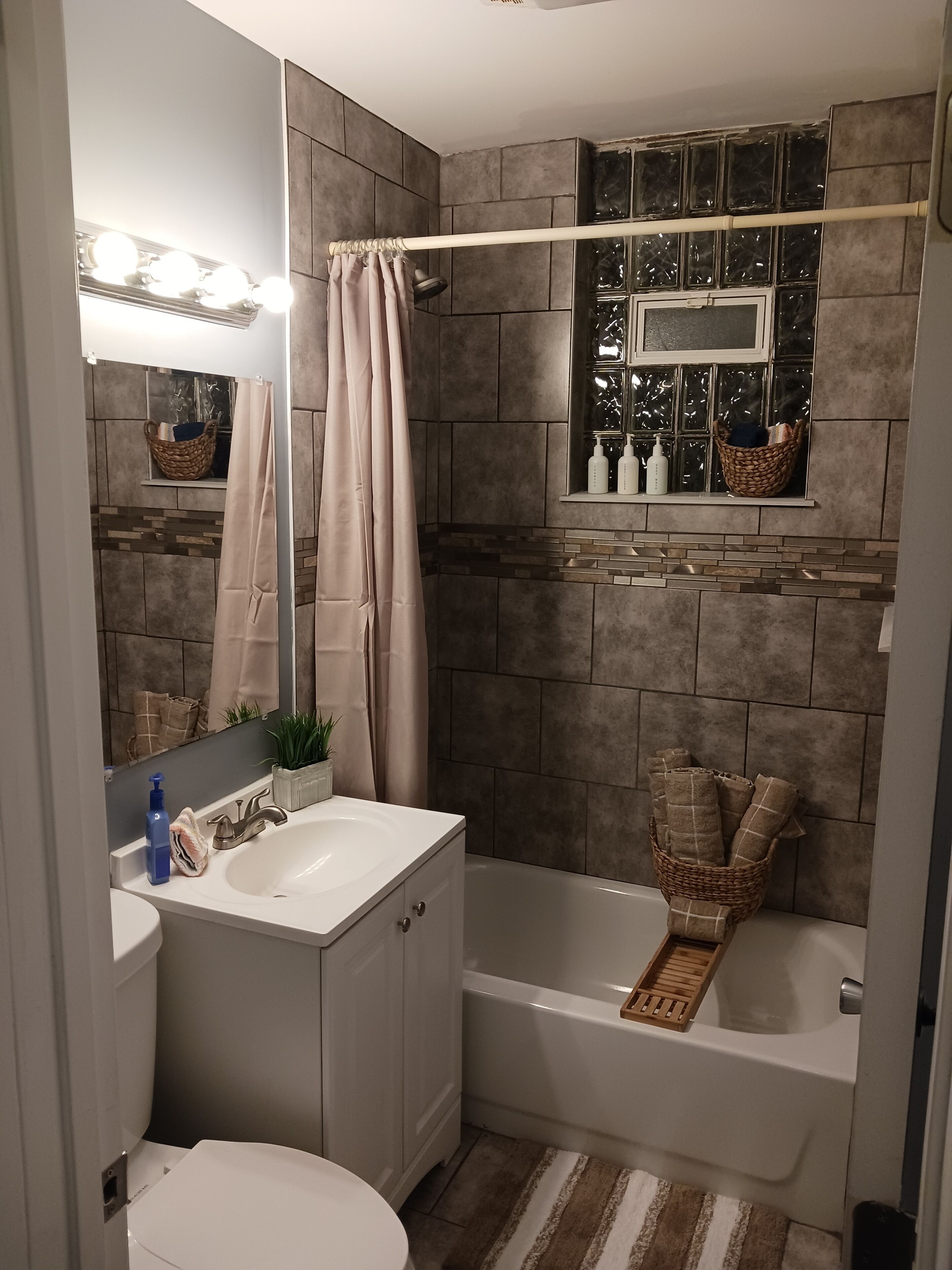 Luxury Villa 10 minutes to Downtown