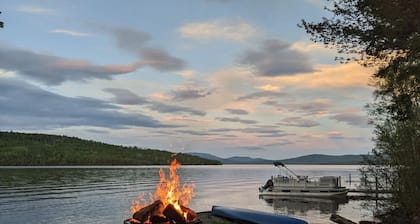 The Shire Guest Cottage - Rangeley Lake
