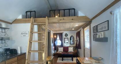 The Nun's Cabin: Historic Tiny House on the Bigfork River