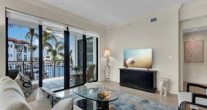Waterfront, spacious, luxury condo in amenity-rich Naples Bay Resort in the heart of downtown!