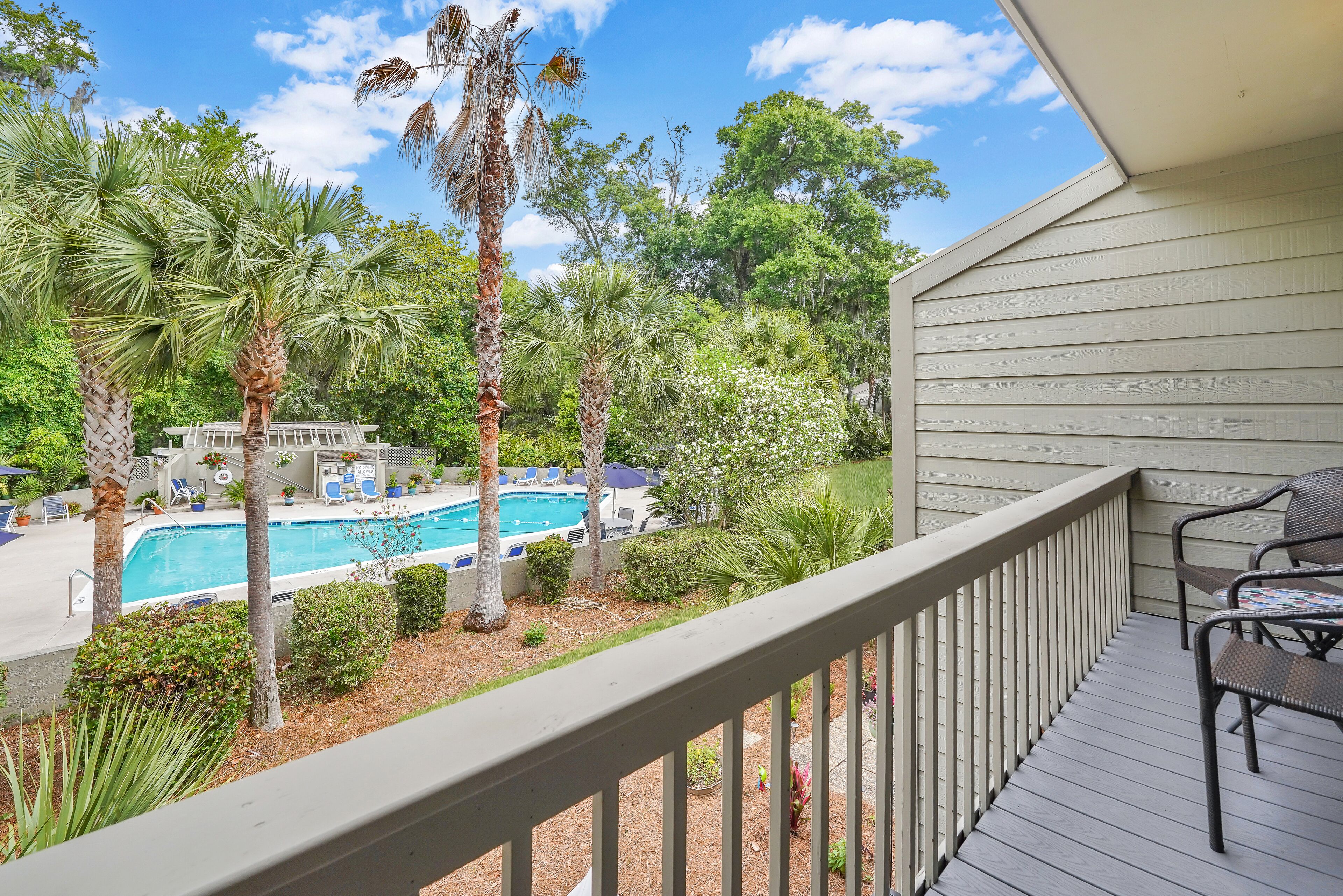 Updated villa with a pool view in Shipyard Plantation