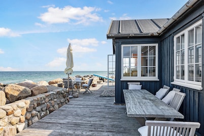 Relaxing holiday at the water's edge