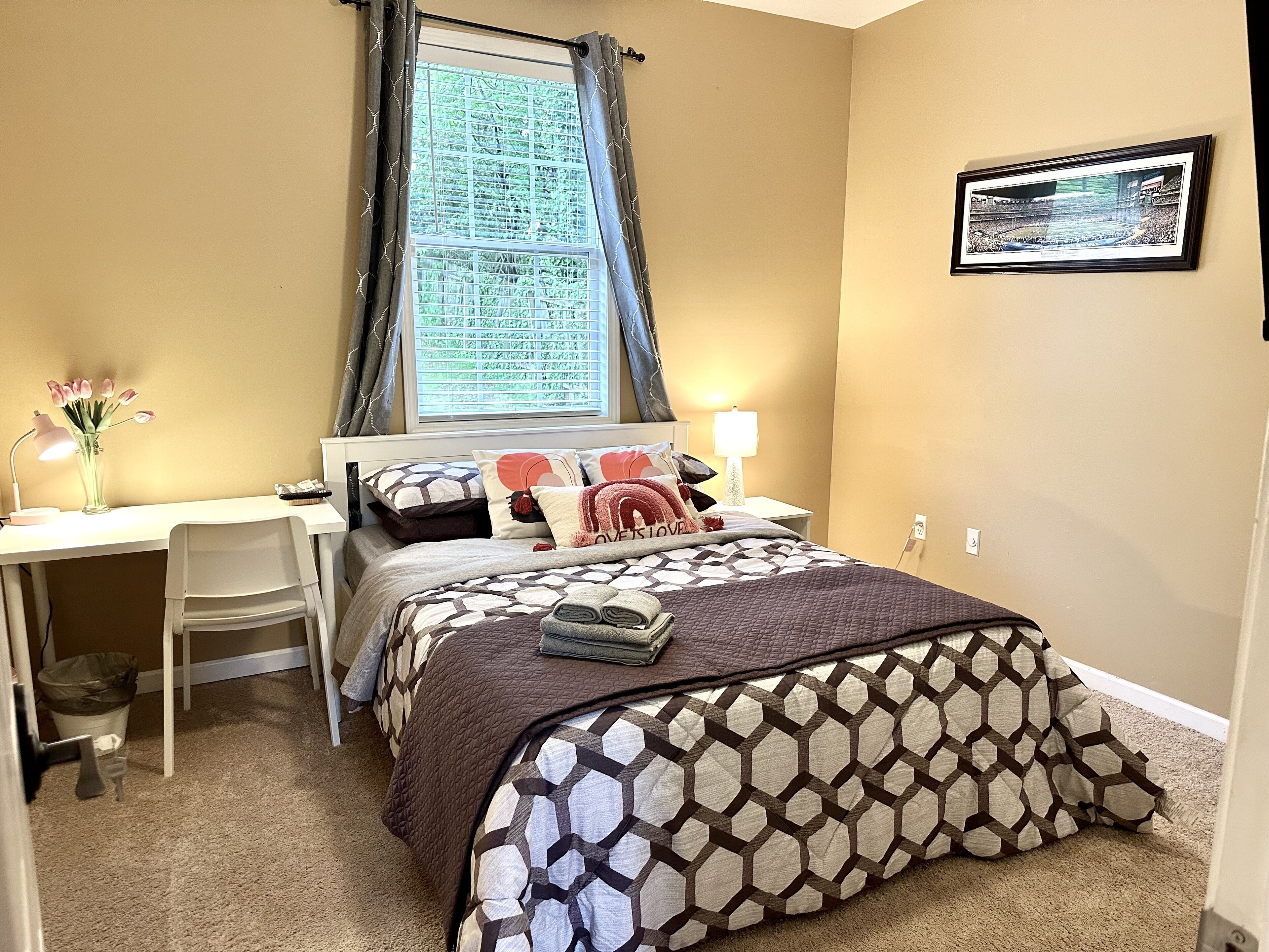 Puple Bedroom near Sugar Hill