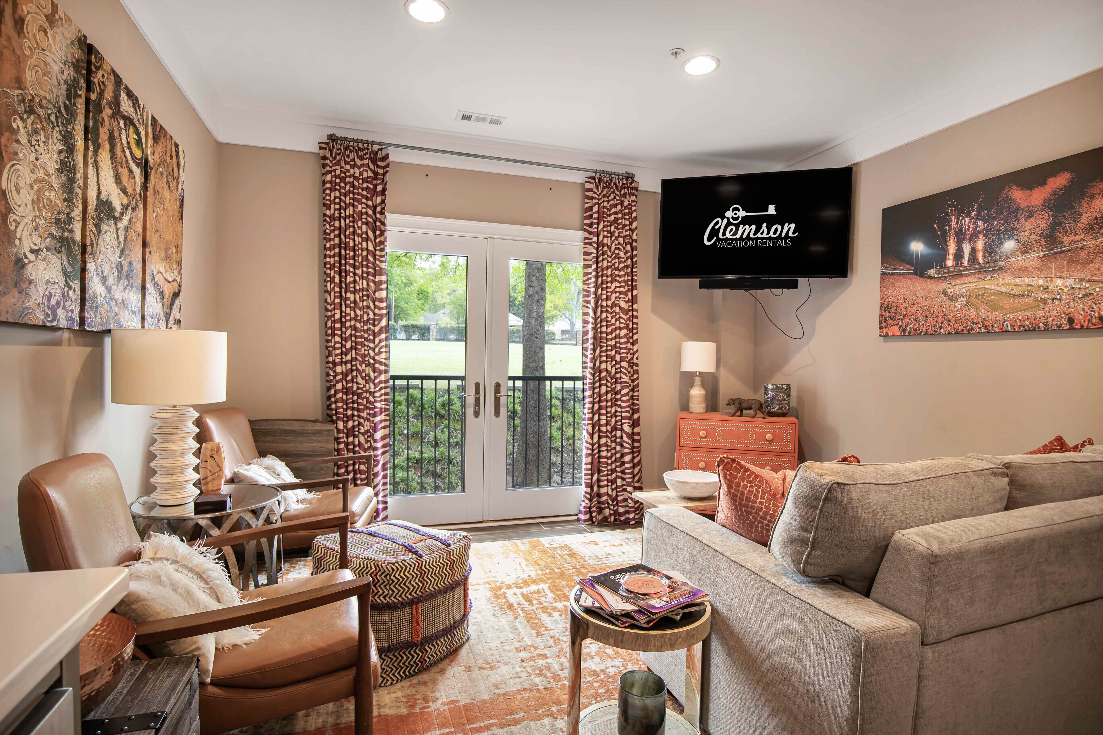 An Updated Studio Apartment Within Walking Distance to Campus!