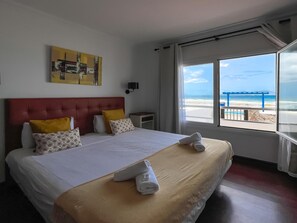 2 makuuhuonetta, silitysrauta/-lauta, Wi-Fi, vuodevaatteet