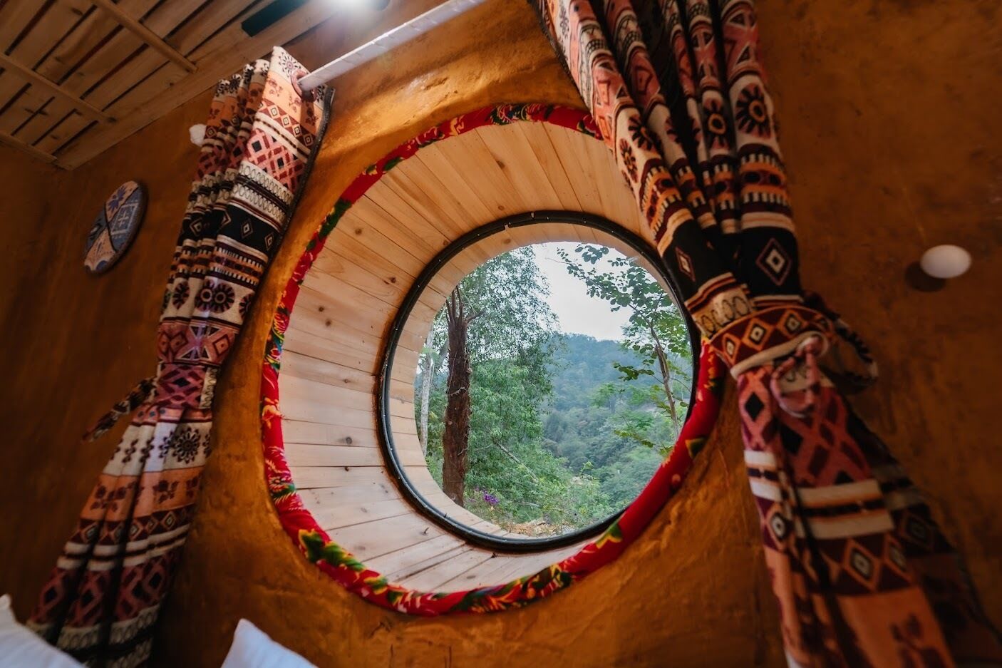 Egyptian cotton sheets, premium bedding, down duvets, pillow-top beds