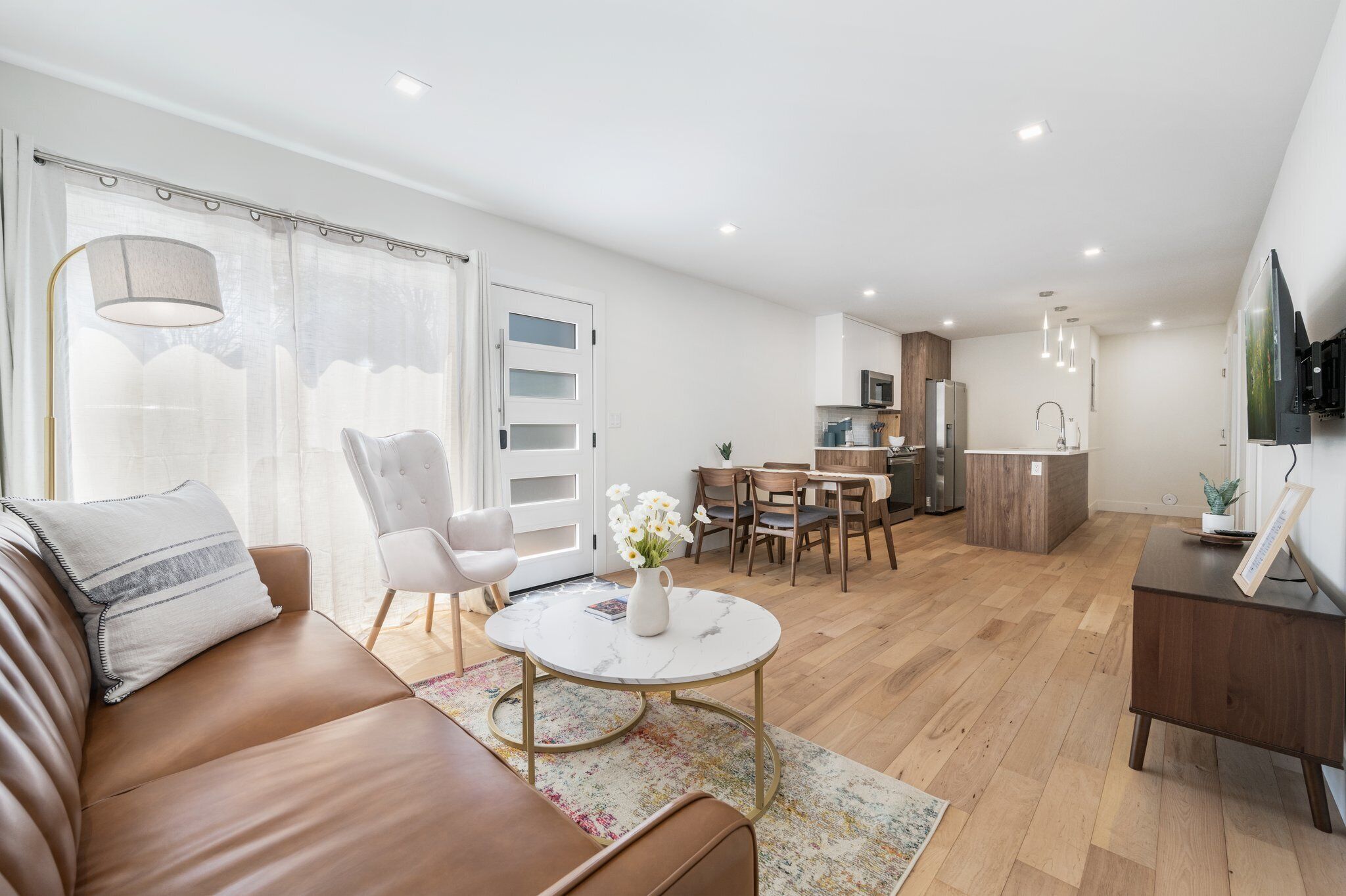 Modern 2B/1B Fremont Suite with Prime Walkability