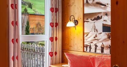 Appartement de vacances "Alpenflora 1" avec vue sur les montagnes, balcon et Wi-Fi