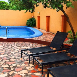 15 outdoor pools