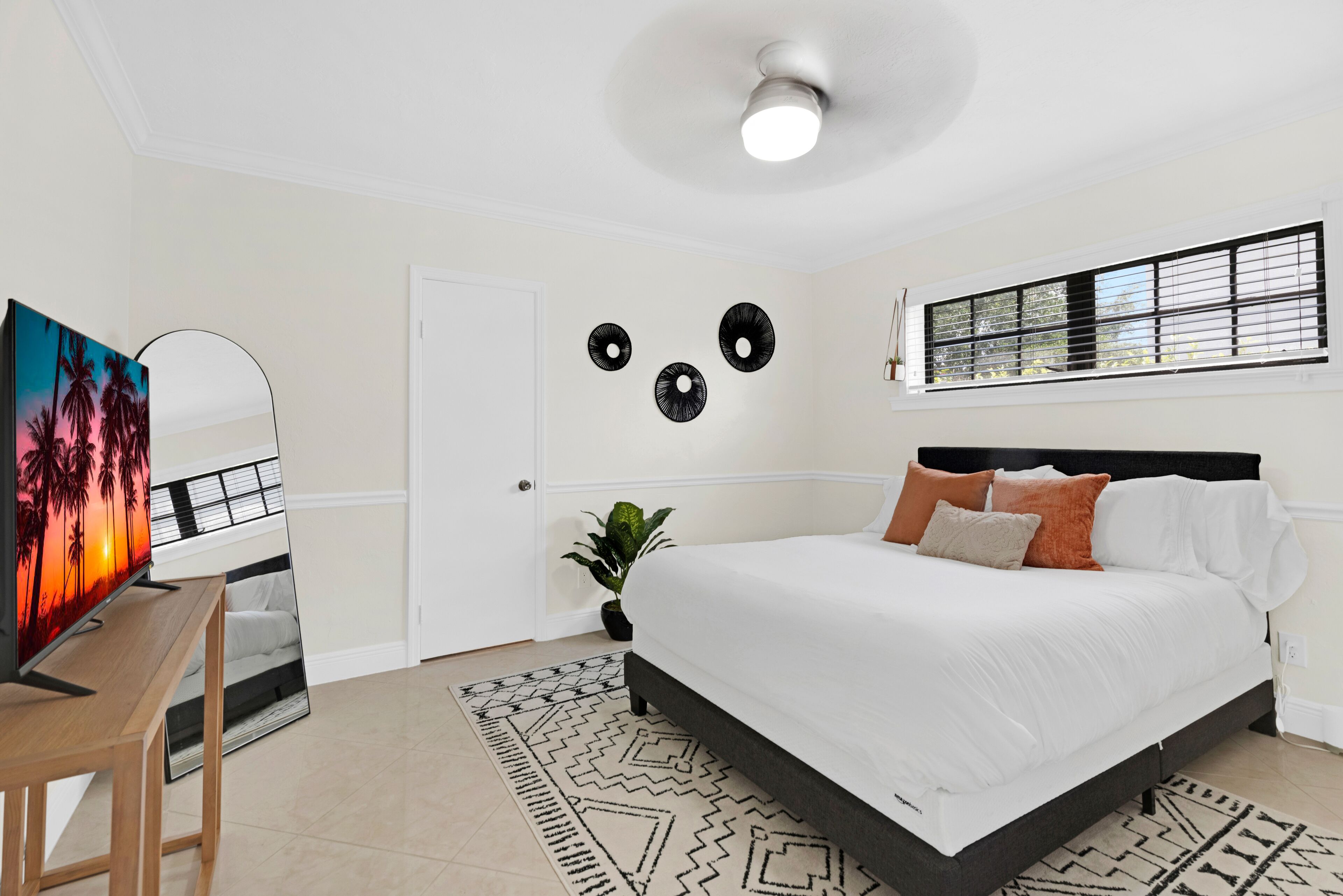 Gracious Gables 4 BR Home in Heart of MIA