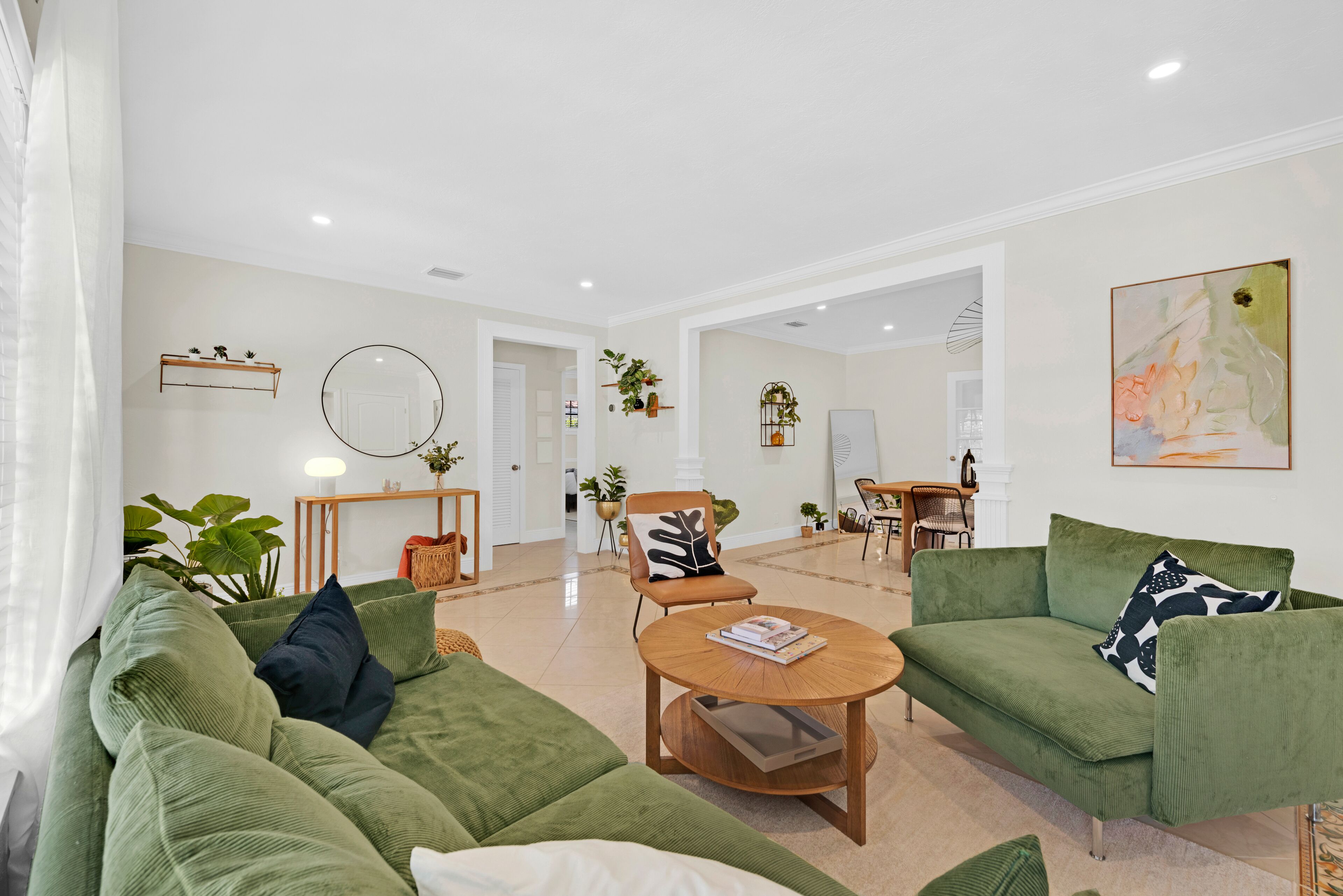 Gracious Gables 4 BR Home in Heart of MIA