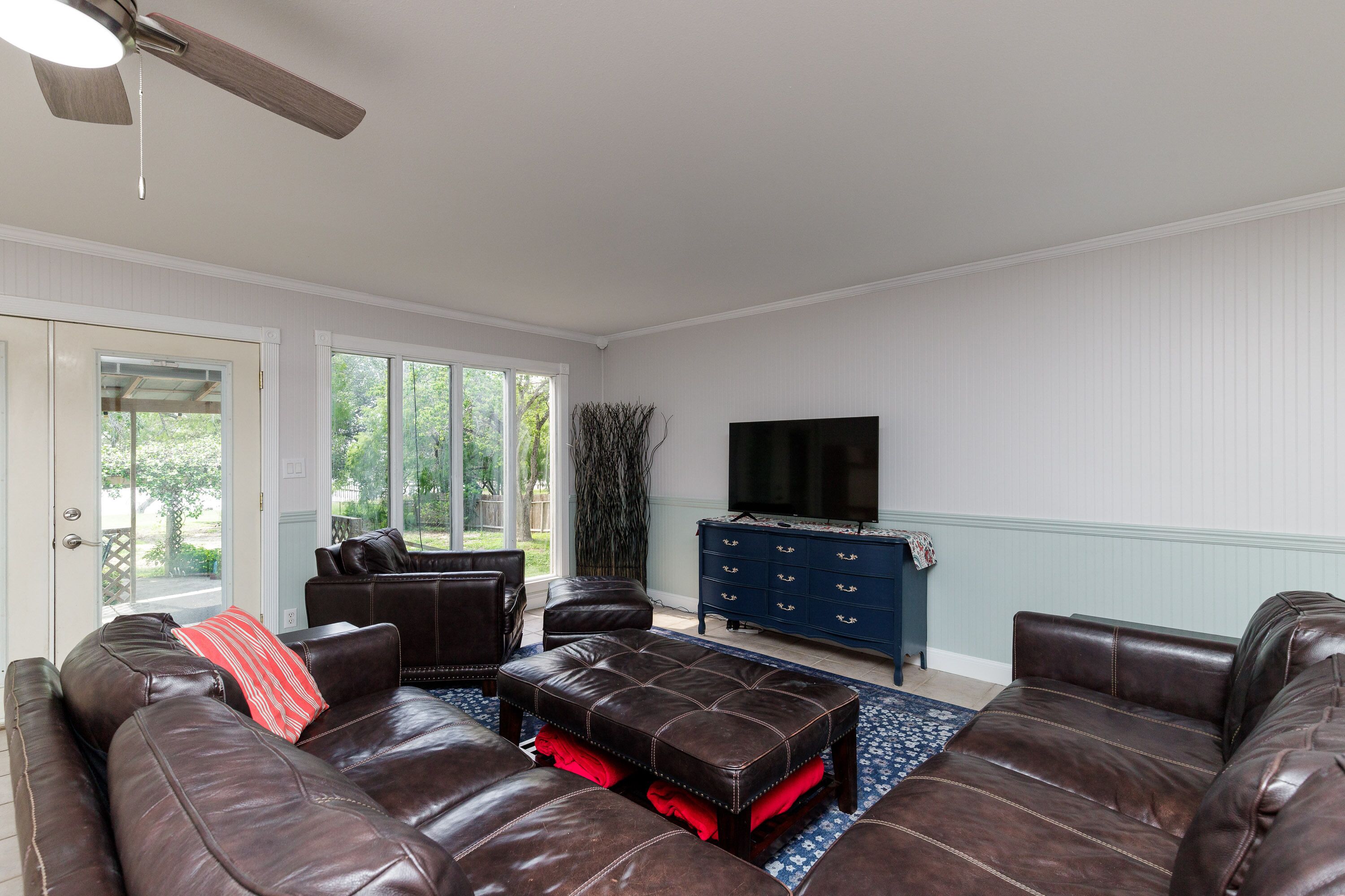 Smart TV y biblioteca musical 