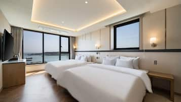 Premium Twin Room, 2 Katil Kelamin (Double), Sea View | Peralatan tempat tidur premium, Wi-fi percuma, cadar katil 