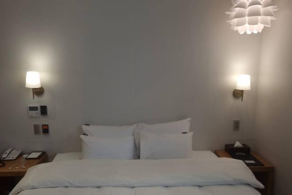 Premium bedding, free WiFi, bed sheets