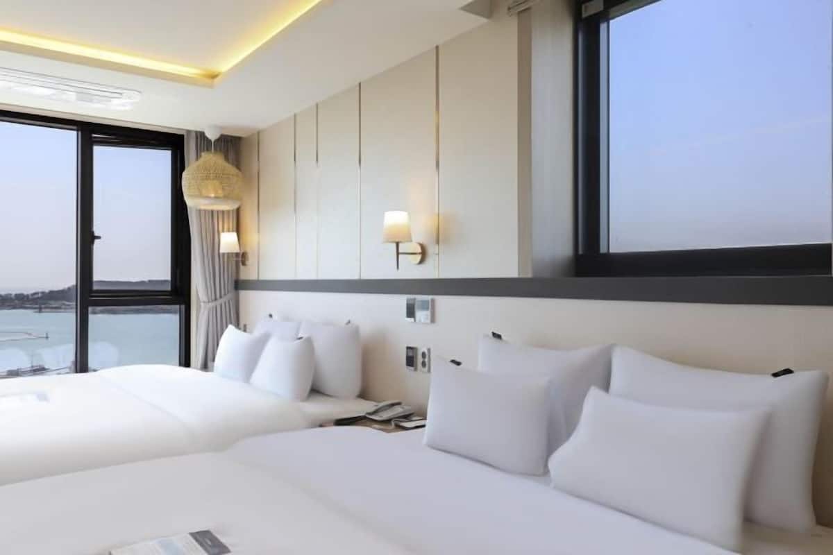 1 bedroom, premium bedding, free WiFi, bed sheets