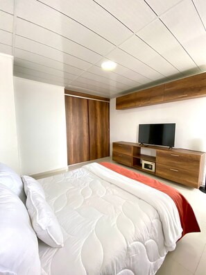 Apartamento luxo, 3 quartos, vista para a montanha | 3 quartos, cofres nos quartos, Wi-Fi de cortesia