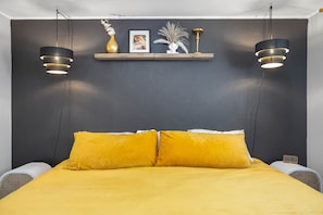 3 chambres, fer et planche à repasser, lit parapluie, Wi-Fi gratuit