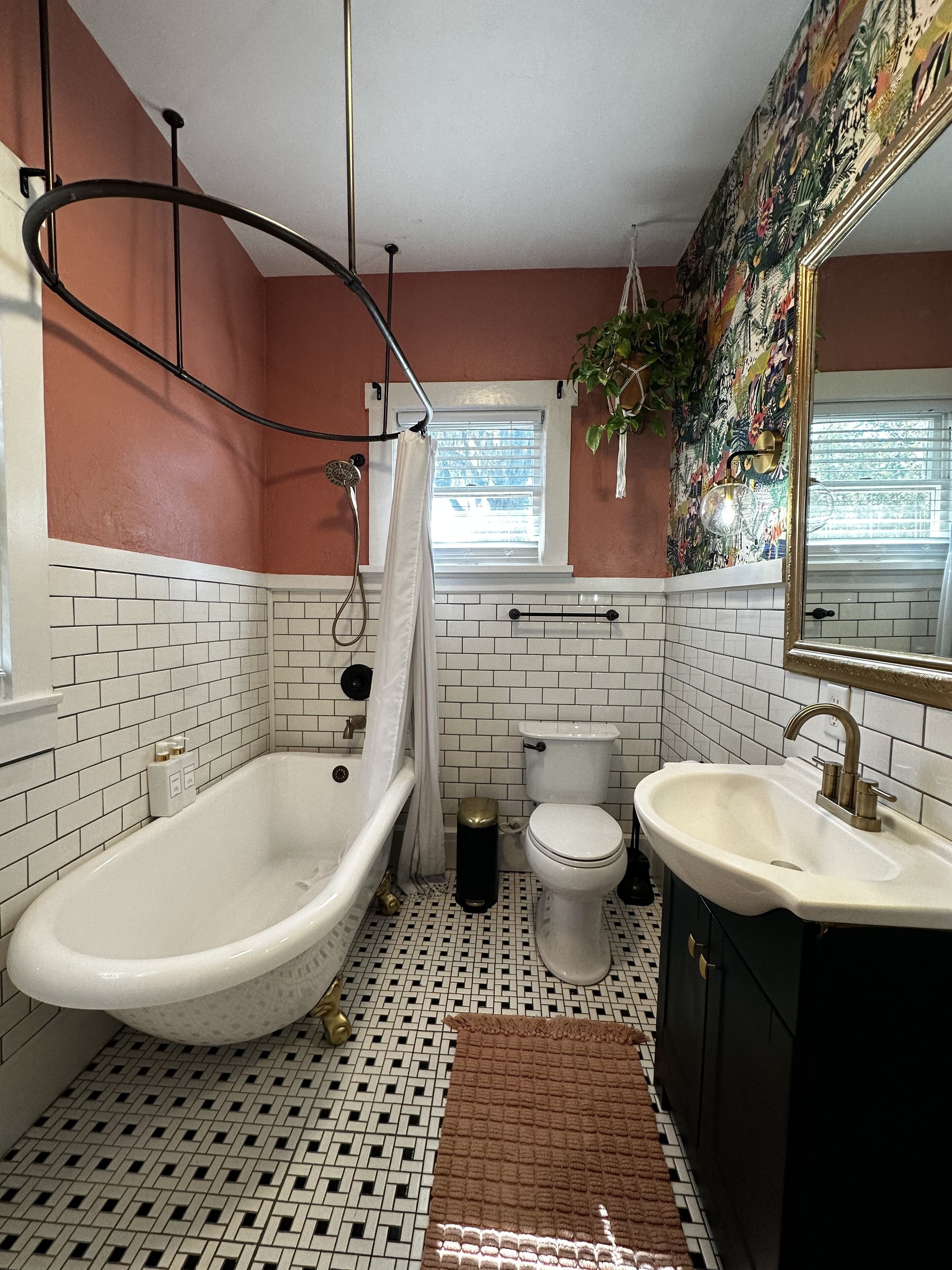 Retro Retreat minutes from downtown