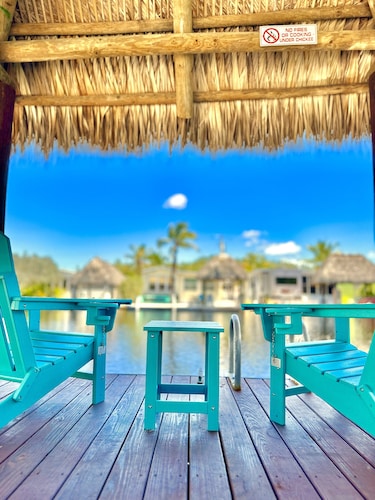 Cozy Waterfront Retreat w/ Private Boat Dock + Tiki