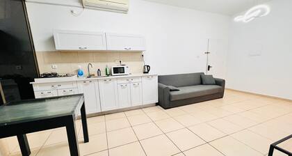 New! Royal family ground apartment 2BR