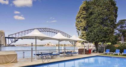 Harbourside 45 spacious affordable studio in Harbourfront location