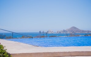 Alberca al aire libre 