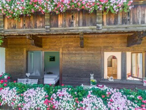 Exterior detail - Cosy group accommodation by the ski slope (Reith im Alpbachtal)