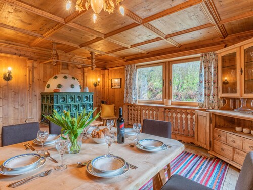 Spacious holiday flat, 2.2 km to the ski lift