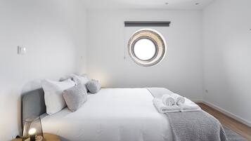 2 chambres, bureau, accĂšs Internet, draps fournis