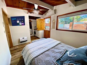 1 bedroom, desk, iron/ironing board, free WiFi