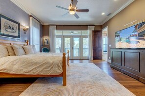 3 chambres, bureau, fer et planche à repasser, accès au Wi-Fi (inclus)