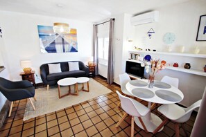 TV, DVD player, stereo