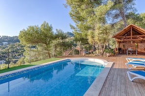 Pool - Enchanted Bird Mountain Villa with Paradise Garden and Shared Pool sea view (Hyères)