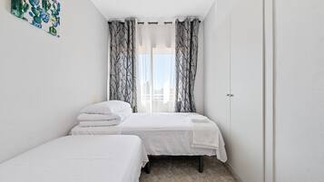 3 bedrooms, iron/ironing board, free WiFi, bed sheets