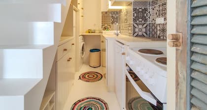 The Sunday House in the Heart of Mykonos Town