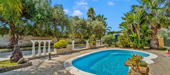 Villa "Angela" avec vue sur les montagnes, piscine privée et climatisation
