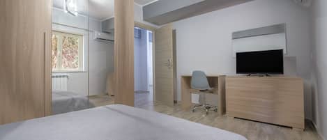 2 عدّة غرف نوم وواي فاي مجانًا وملاءات أسرّة