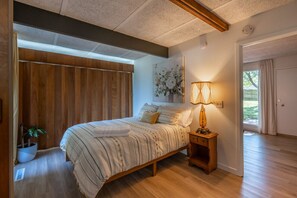 2 Schlafzimmer, Schreibtisch, kostenloses WLAN, Bettwäsche