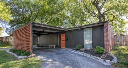 Retro Vibes | Mid-Century Gem in Springfield
