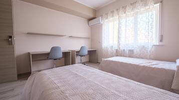 4 camere, Wi-Fi gratuito, lenzuola