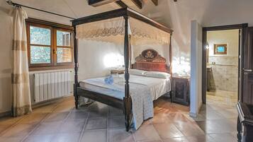 4 dormitorios, tabla de planchar con plancha, wifi gratis y ropa de cama