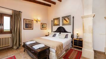 6 chambres, fer et planche à repasser, Wi-Fi gratuit, draps fournis