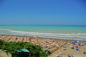 Accommodatie ligt op het strand