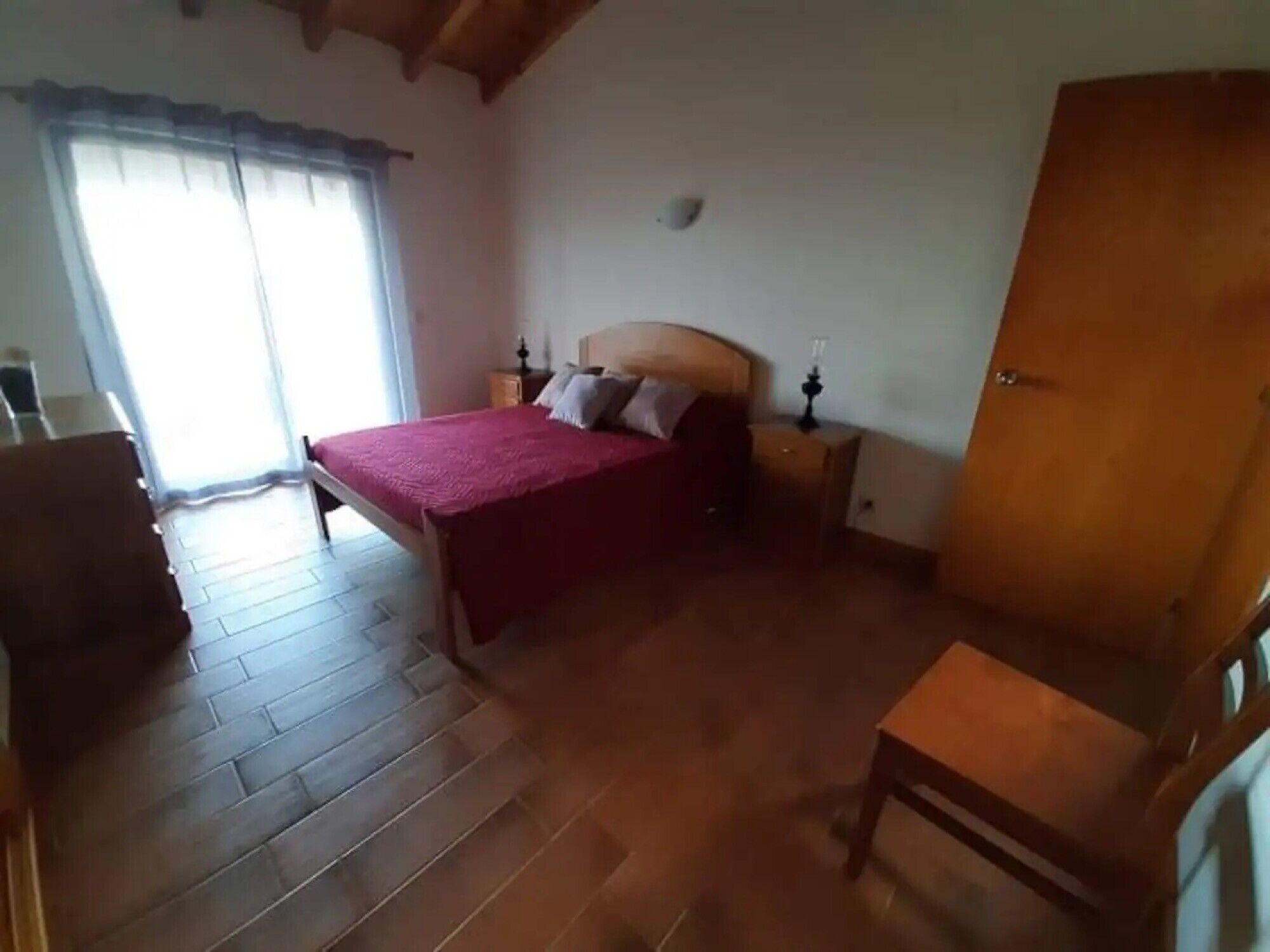 2 chambres, accès au Wi-Fi (inclus), literie fournie
