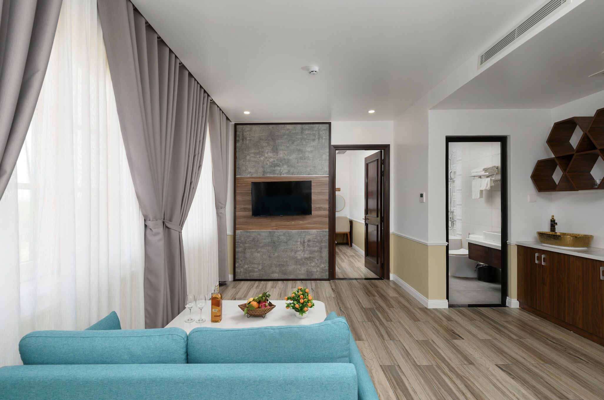 家庭套房 | 客廳